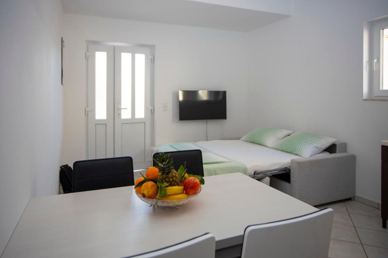 Apartment Domo Makarska Exterior photo