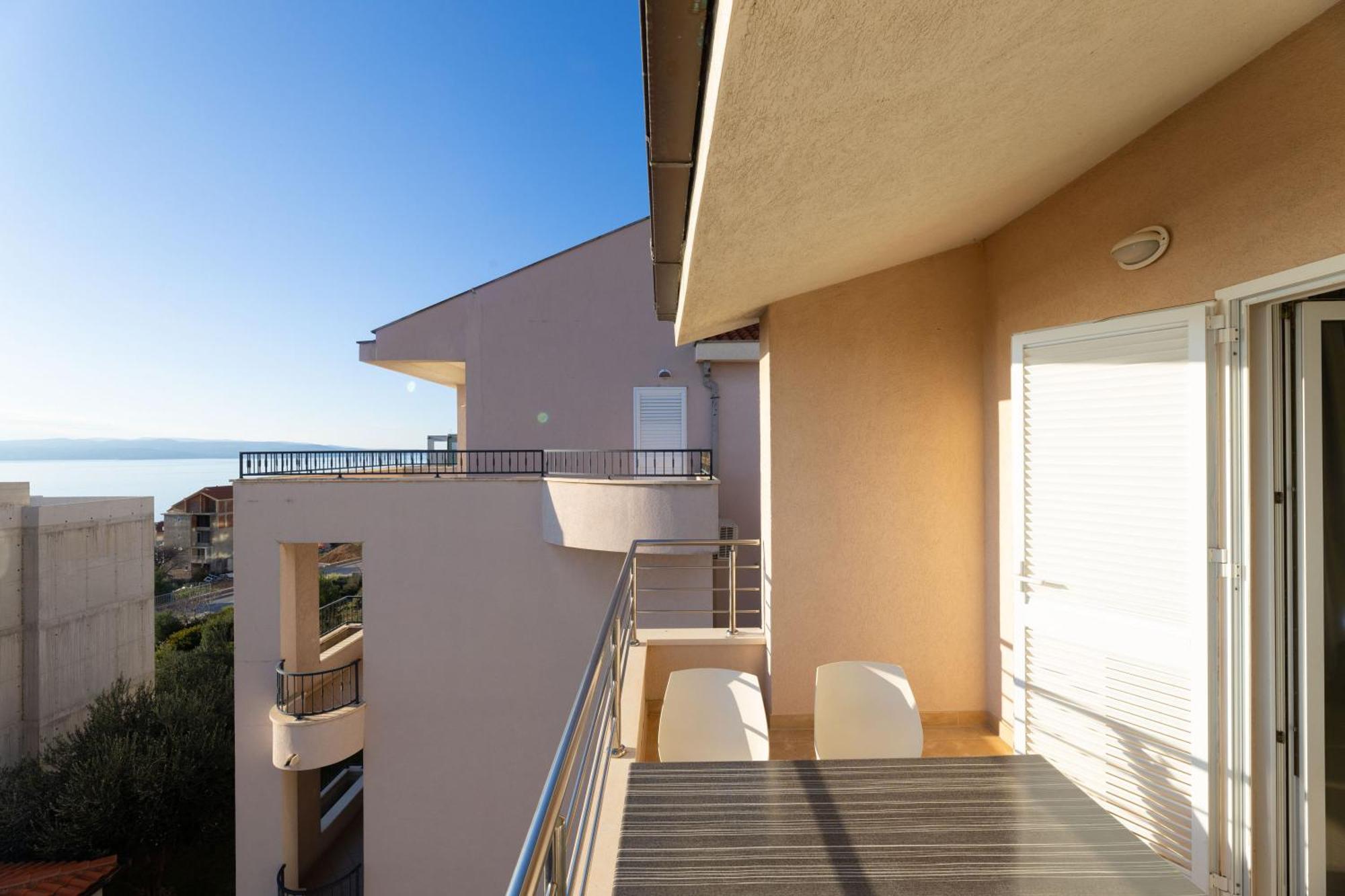 Apartment Domo Makarska Exterior photo